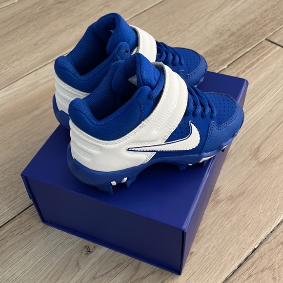 Nike Huarache Baseball Cleats - Picture 6 of 8